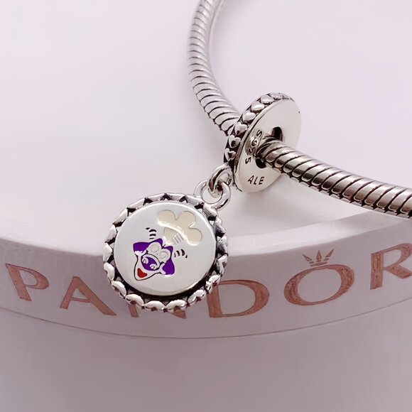 Pandora Passholder Charm Travel Pendant - Picture 1 of 3